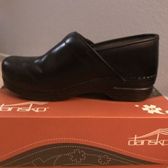dansko like clogs